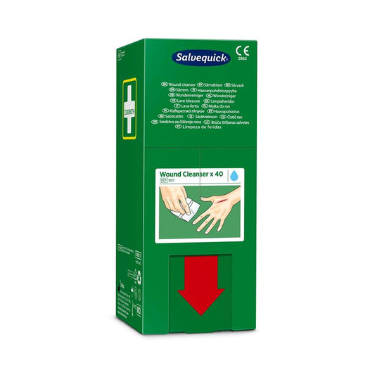 Die grüne Schachtel (40 Stück) von Orkla Wound Care AB Salvequick savett wundreiniger (0,9% NaCl, steril) ist mit einem weißen Kreuz, mehrsprachigem Text, einer Abbildung zum Reinigen der Hände und einem großen roten Pfeil nach unten auf dem unteren Teil versehen.