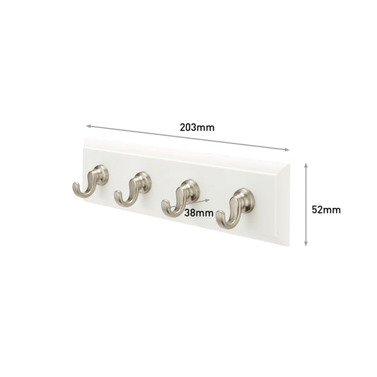 Die Command™ Schlüsselleiste in Quartz von 3M Deutschland GmbH ist eine weiße Wandhalterung mit vier Metallhaken, die 203 mm breit und 52 mm hoch sind, mit 38 mm Abstand zwischen den Haken. HOM18-Q | Packung (1 Stück).