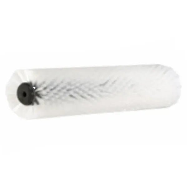 Un rotolo di pellicola Mylar argentata riflettente con superficie strutturata e nucleo nero, mostrato in angolo - perfetto per la pulizia di superfici delicate con la spazzola di ricambio morbida Arcora Aniko 350 Duo Brush di Arcora International GmbH.