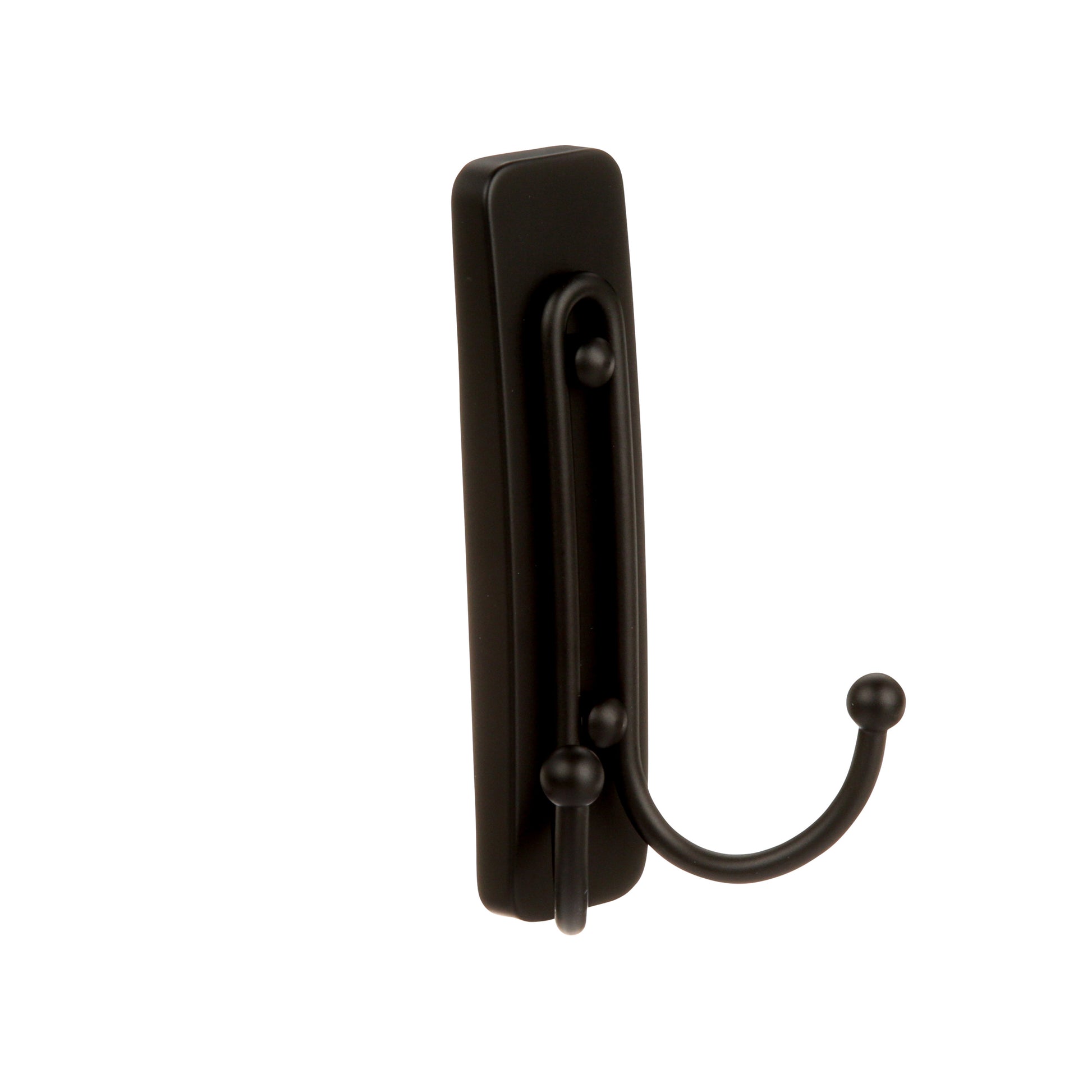 A Command™ Großer Badezimmer-Doppelhaken in Nickel satiniert von 3M Deutschland GmbH mit rechteckigem Sockel und zwei gebogenen Haken, montiert an der Wand und vor weißem Hintergrund fotografiert.