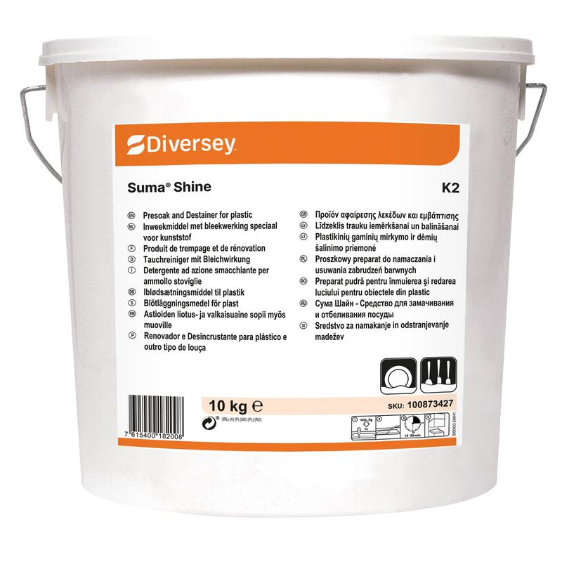 Ein weißer 10 kg Eimer Diversey Suma Shine K2, pulverförmiger, bleichender Tauchreiniger (Eimer) von Diversey Deutschland GmbH & Co. OHG steht auf einem weißen Hintergrund mit einem Metallgriff und einem orange-weißen Etikett mit mehrsprachigen Informationen.
