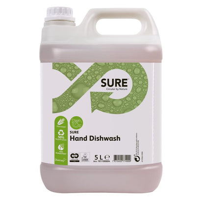 Un contenitore di plastica da 5 litri di SURE Hand Dishwash, detersivo per piatti a mano di Diversey Deutschland GmbH & Co. OHG, con coperchio bianco e un'etichetta verde-bianca con bolle, una freccia circolare, informazioni sul prodotto e indicazioni sulla potente capacità di scioglimento del grasso.