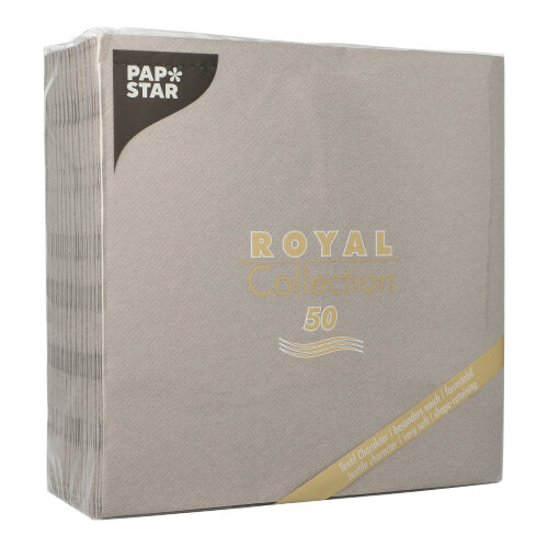 Eine versiegelte Packung PAPSTAR 50 Servietten "ROYAL Collection" 1/4-Falz, 40 x 40 cm, grau von PAPSTAR GmbH. Die quadratische Verpackung ist sauber in Kunststoff eingewickelt.