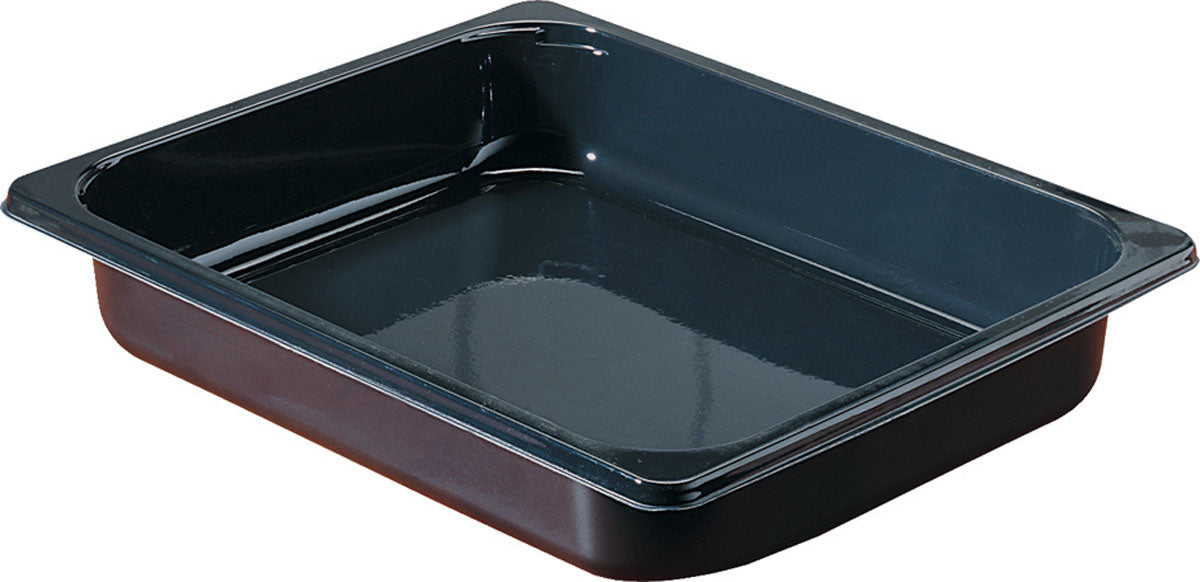 Die Duni GmbH CPET-Schale 1/2 GN Schwarz CPET 325x265 ist eine rechteckige schwarze Metallbratpfanne mit hohem Rand und glänzender Oberfläche, ideal für die Gastronomie. Leer vor weißem Hintergrund abgebildet.