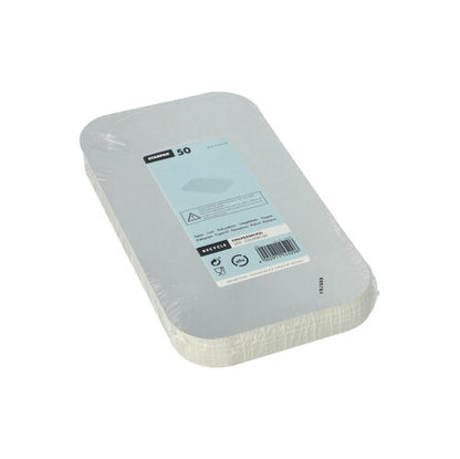 Una pila di 50 coperchi interni Starpak rivestiti in PP, di dimensioni 21,8 x 12,3 cm, è confezionata in pellicola termoretraibile e dotata di un'etichetta blu-bianca con informazioni sul prodotto e codice a barre.