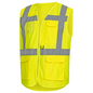 Un gilet di sicurezza NITRAS giallo brillante di AS Arbeitsschutz GmbH con strisce riflettenti sulle spalle e filo di carbonio per una migliore visibilità. Il gilet ha una cerniera sul davanti e diverse tasche, tra cui tasche trasparenti e coperte con patta, per un utilizzo aggiuntivo.