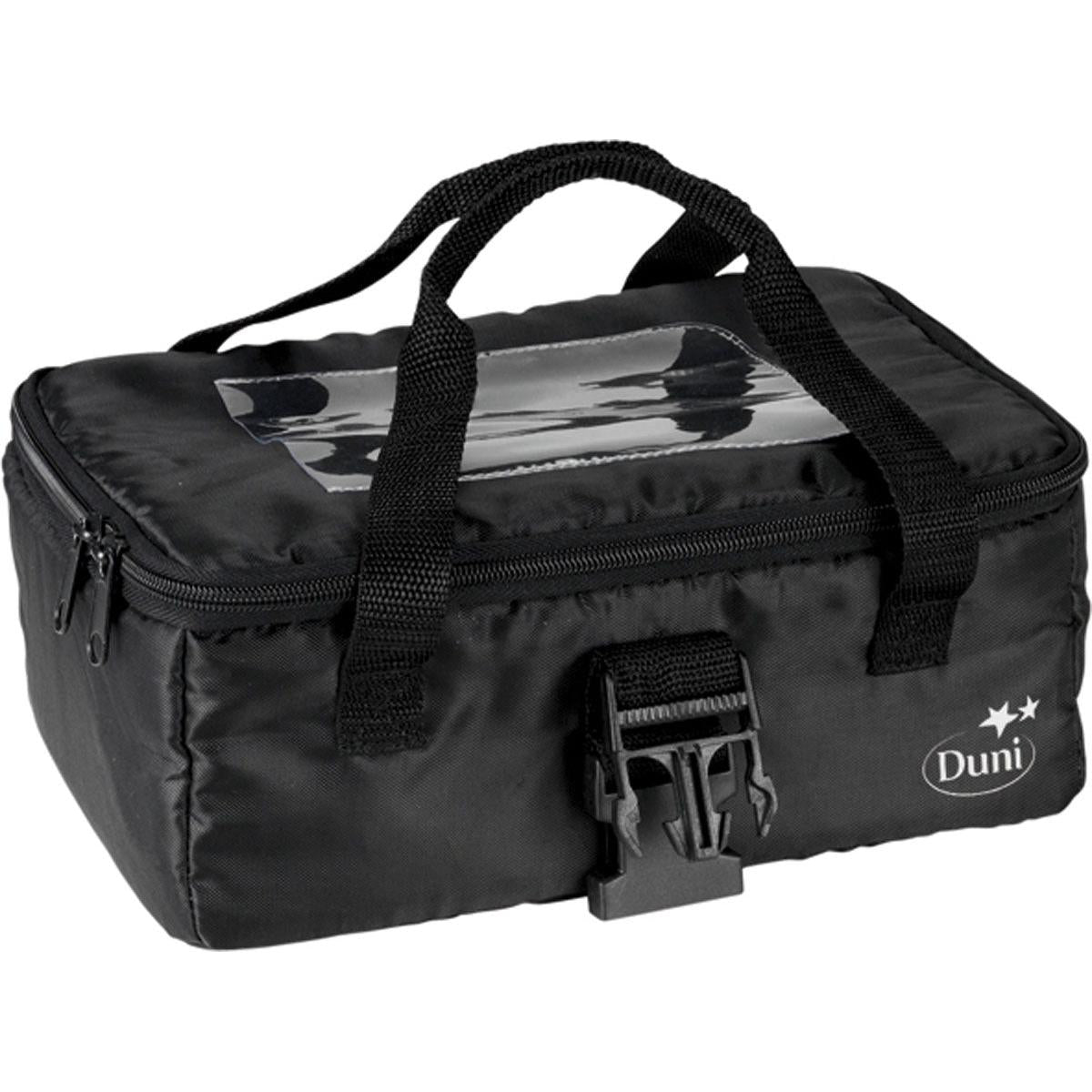 La borsa termica 1 Nero Nylon 290x200x100 di Duni GmbH è una borsa isolante nera con due manici, finestra trasparente in alto, cerniera laterale e fibbia anteriore; con la scritta "Duni" e due stelle nell'angolo in basso a destra.