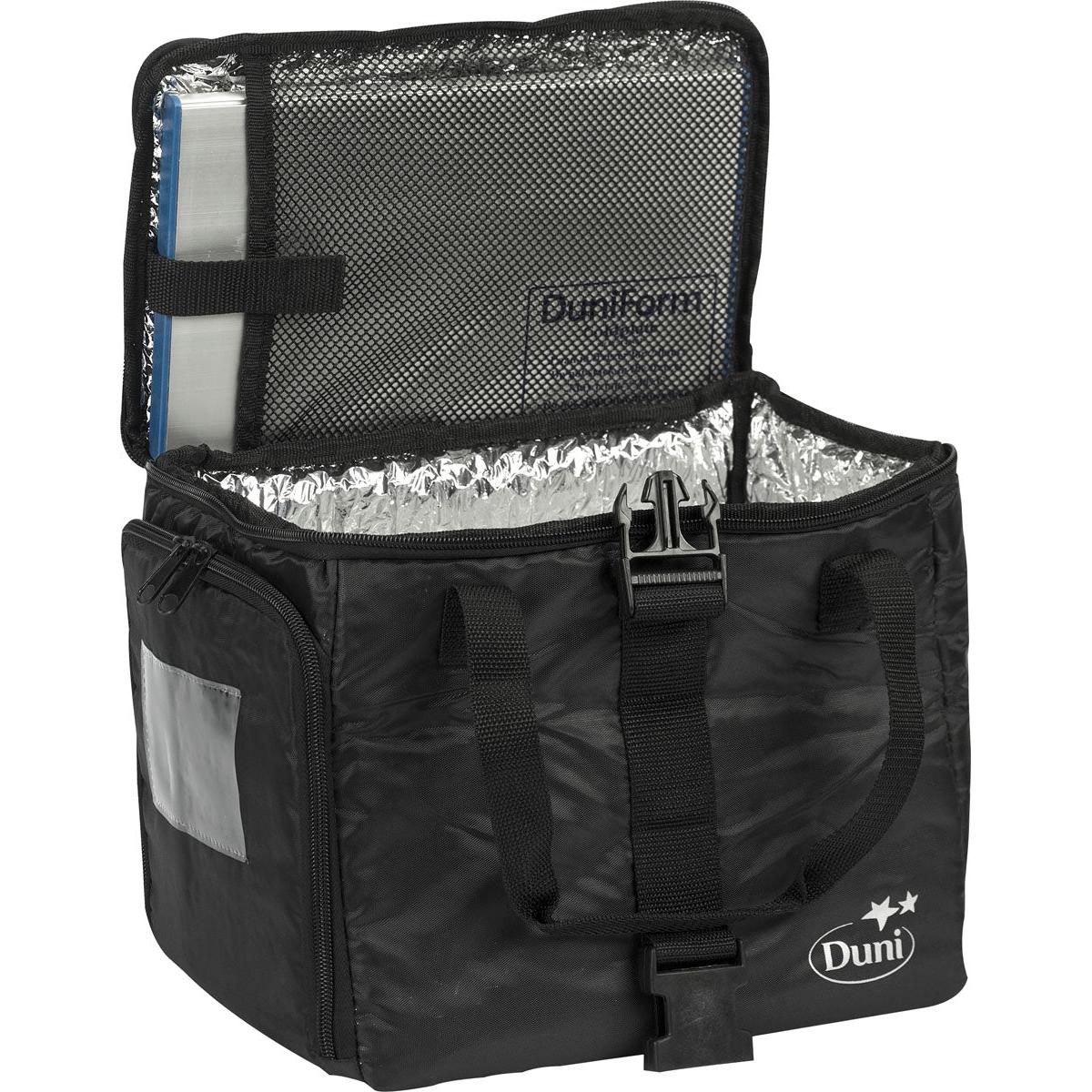 La borsa termica Duni GmbH 1 Nero Nylon 275x200x240 dispone di una tasca a rete con cerniera nel coperchio, fodera termica argentata, maniglie nere e un logo Duni sul davanti. La borsa per il pranzo è vuota, ideale per mantenere gli oggetti freschi.