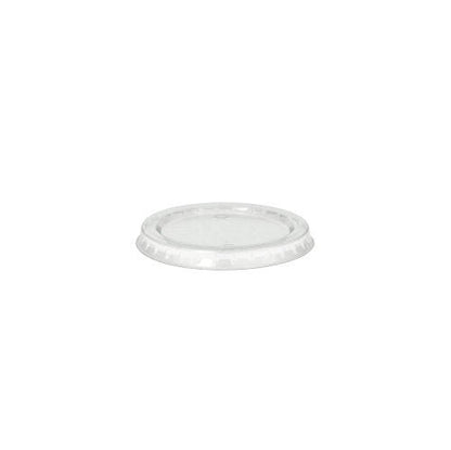 Il coperchio Starpak 100 è un coperchio in plastica PS trasparente e rotondo (Ø 6,7 cm, altezza 1 cm) su uno sfondo bianco semplice. È progettato per bicchieri o contenitori monouso, ha un bordo leggermente rialzato e viene fornito in una confezione da 100 pezzi.