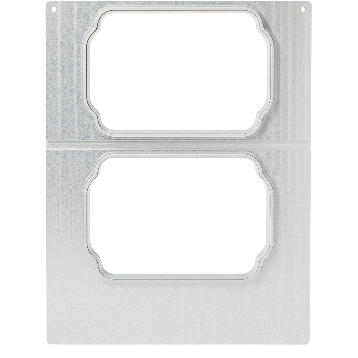 Una lamiera argentata con due ritagli rettangolari arrotondati, adatta alla cassetta DF15/25 per ciotola PP Take Away 900 ml (a doppio uso) della Duni GmbH, disposti uno sopra l'altro e dotati di bordi decorativi.