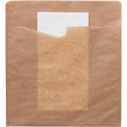 Il Sacchetto Snack con tovagliolo bianco a 2 strati in carta marrone di Duni GmbH presenta un aspetto ecologico con parte frontale trasparente e mostra il tovagliolo piegato sul bordo superiore.