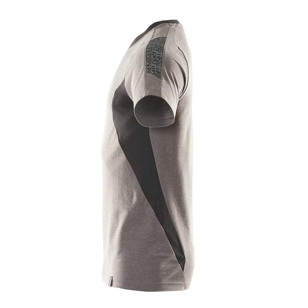 T-shirt, t-shirt dal taglio moderno