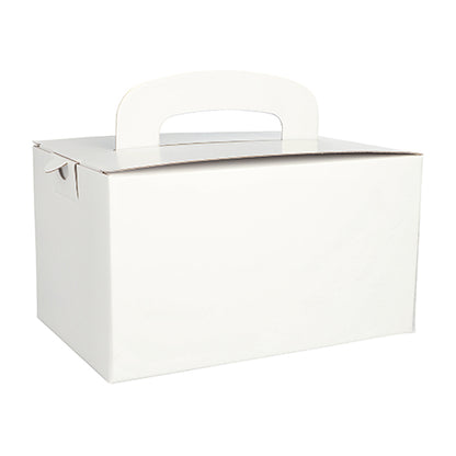 Una semplice PAPSTAR lunch-box bianca in cartone ecologico, rettangolare (12,5 x 15,5 x 22,5 cm) con manico di PAPSTAR GmbH, non utilizzata e perfetta per trasportare o confezionare oggetti.