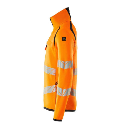 Maglione lavorato ai ferri con maglione lavorato a maglia con cerniera corta