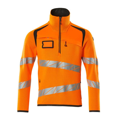 Maglione lavorato ai ferri con maglione lavorato a maglia con cerniera corta
