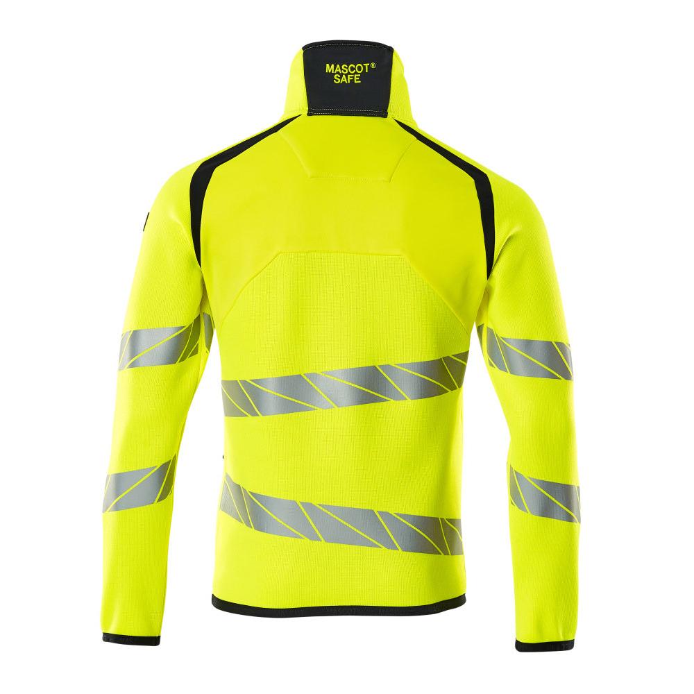 Maglione lavorato ai ferri con maglione lavorato a maglia con cerniera corta