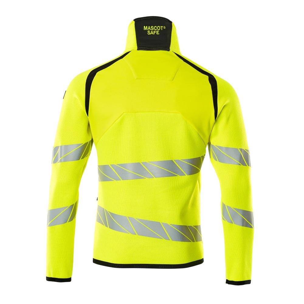 Maglione lavorato ai ferri con maglione lavorato a maglia con cerniera corta