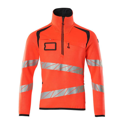 Maglione lavorato ai ferri con maglione lavorato a maglia con cerniera corta