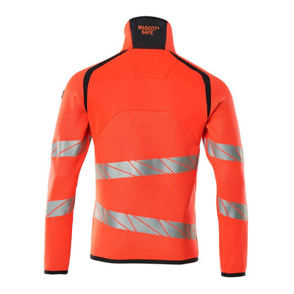 Maglione lavorato ai ferri con maglione lavorato a maglia con cerniera corta
