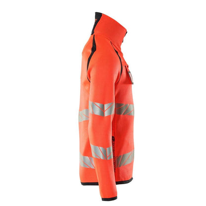 Maglione lavorato ai ferri con maglione lavorato a maglia con cerniera corta