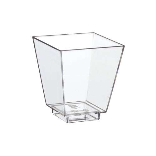 Le ciotole per fingerfood Starpak 50, PS trasparente, sono bicchieri di plastica quadrati chiari con un bordo largo e un fondo stretto - perfetti per eventi eleganti o come ciotola per fingerfood. Marca: Starpak. Fotografato su sfondo bianco.