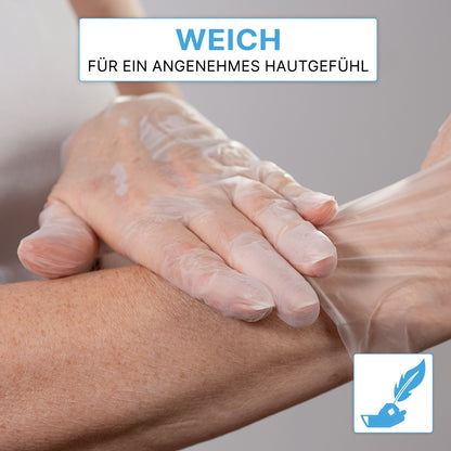 Una persona che indossa guanti monouso sensibili al tatto ARNOMED VINYL PF in vinile di ARNOWA GmbH tocca il suo avambraccio. Il testo dice "MORBIDO per una sensazione piacevole sulla pelle" (SOFT). Appare un simbolo di guanto senza lattice.