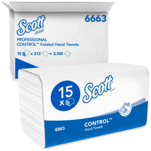 Una scatola di asciugamani pieghevoli Scott® CONTROL™ - Bianco di Kimberly-Clark GmbH contiene 15 confezioni da 212 fogli ciascuna (totale: 3.180 fogli) per un'asciugatura delle mani igienica. Il numero di prodotto 6663 è visibile sulla confezione.