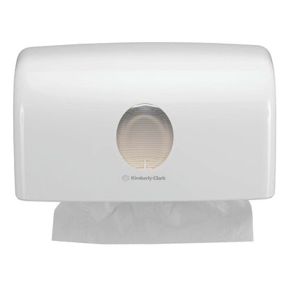 Il distributore Aquarius™ per asciugamani piegati - MultiFold Bianco (Piccolo) di Kimberly-Clark GmbH è un distributore di asciugamani da parete con finestra di visualizzazione per un'estrazione igienica singola - ideale per ogni bagno.