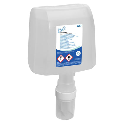 Una cassetta rettangolare trasparente da 1,2 litri di schiuma disinfettante per le mani Scott® CONTROL a base alcolica della Kimberly-Clark GmbH, con beccuccio inferiore ed etichetta blu con simboli di pericolo; disponibile in cartoni con 4 cassette elettroniche.