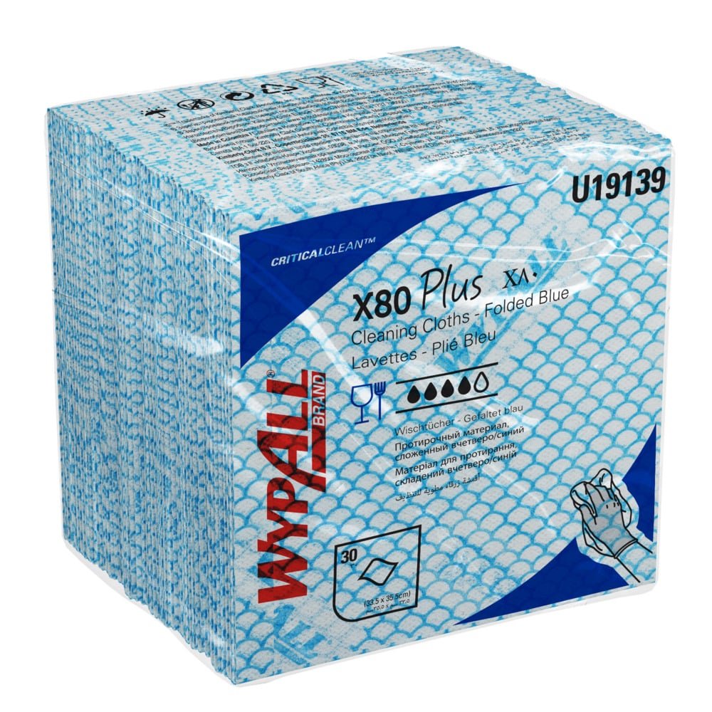 Una scatola di WypAll® X80 Plus Critical Clean, panni blu piegati in quarti (8 pacchetti x 30 fogli) di Kimberly-Clark GmbH - con marchio, dettagli e simboli per l'assorbenza - ideale per ambienti critici.