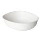 Ein schlichter, weißer, ovaler Einwegbecher (Bowls Pebble 500 ml - uncoated Weiß Bagasse 150x130x50 by Duni GmbH, Packung mit 50 Stück), mit leicht strukturierter Oberfläche, fotografiert auf weißem Hintergrund.