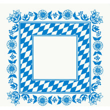 Eine quadratische Dunicel Mitteldecke 84x84 cm von Duni GmbH mit blau-weißer Bayer-Raute-Bordüre, blauem Blumenrahmen auf weißem Grund und einer leeren Mitte - perfekt für eine stilvolle Tischdekoration. Packung: 20 Stück.