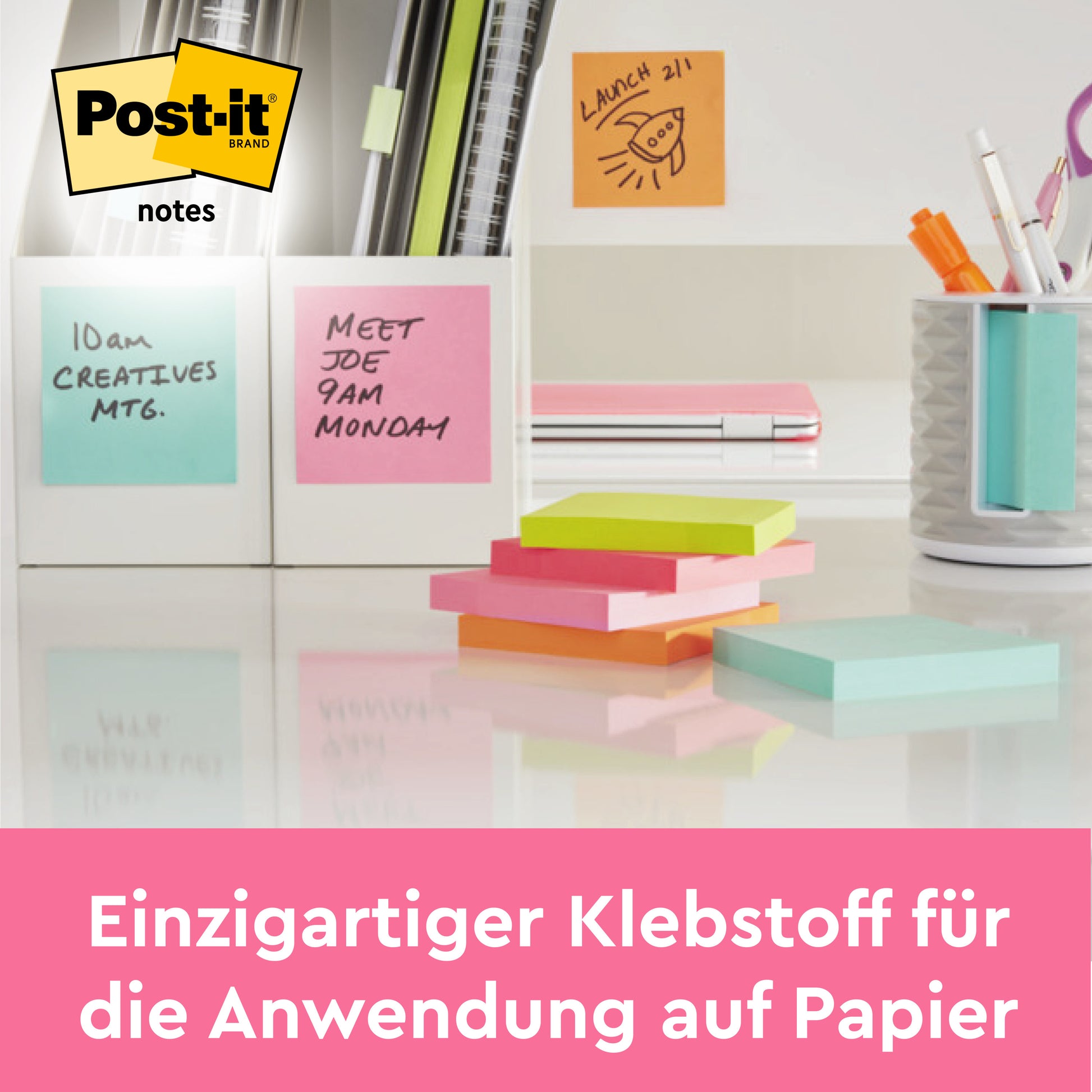 Ein Schreibtisch mit bunten Post-it® Z-Notizen in Neonfarben (76x76 mm, 100 Blatt/Block, 6 Blöcke), Stiften und einem Stifthalter. Haftnotizen zeigen Erinnerungen an. Text unten: "Einzigartiger Klebstoff für die Anwendung auf Papier." Marke: 3M.