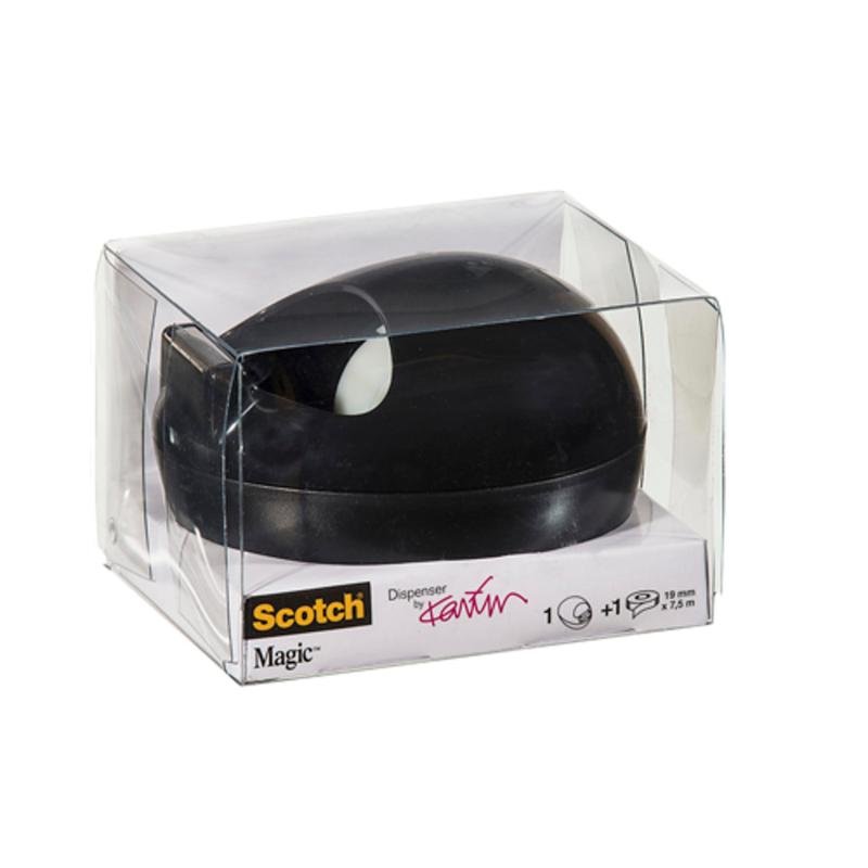 Il dispenser da tavolo nero Scotch™ Karim Rashid di 3M Deutschland GmbH si trova in una confezione di plastica trasparente con etichette di prodotto e branding visibili sulla parte anteriore e laterale.