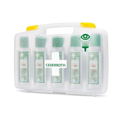 Il risciacquo oculare Cederroth di Orkla Wound Care AB (5x500ml) nella custodia portatile, REF 7255, è composto da una valigetta di plastica bianca con manico, parte anteriore trasparente, croce verde e simbolo di risciacquo oculare, che contiene cinque bottiglie.