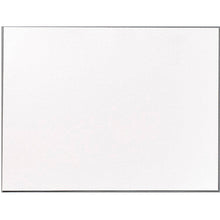 Un foglio bianco di tovagliette Dunicel 30 x 40 cm della Duni GmbH da un pacco da 500 è posizionato orizzontalmente su uno sfondo a tinta unita, la cui superficie liscia e lucida è ideale per una raffinata decorazione da tavola - nessun testo o immagine è visibile.