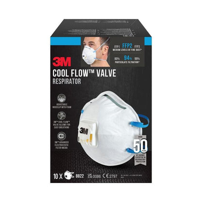 Una confezione di maschere antipolvere 3M™ Cool Flow™ 8822, FFP2 con valvola di 3M Deutschland GmbH contiene 10 maschere, è dotata di un'immagine della maschera, evidenzia l'alta efficienza di filtrazione e protezione e ha una valvola Cool Flow™.