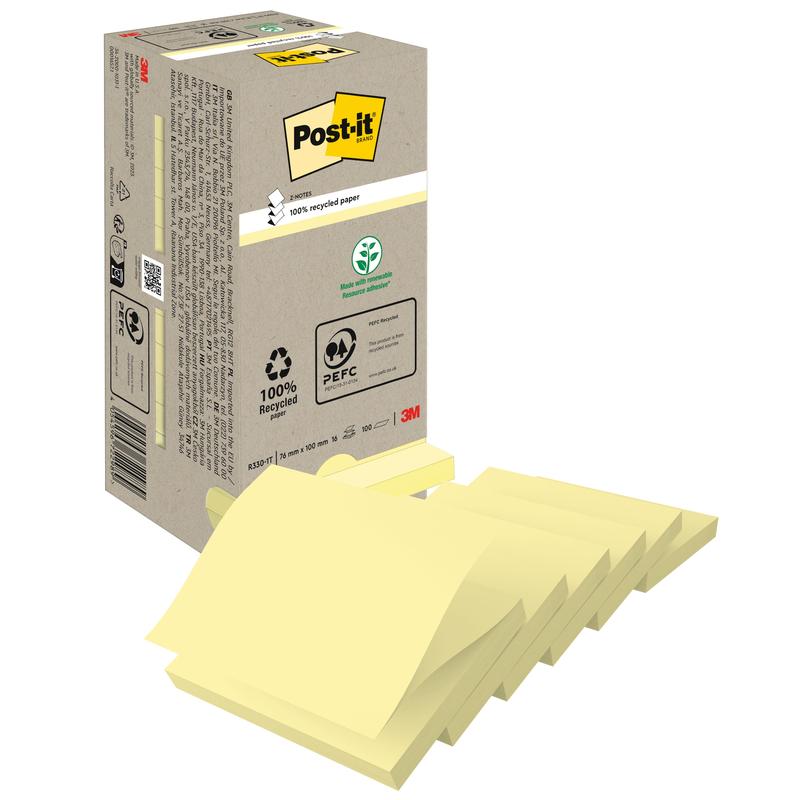 L'immagine mostra una scatola beige della 3M Deutschland GmbH Post-it® Recycling Z-Notes (76 mm x 76 mm, 100% PEFC, 100 fogli/blocco) con diversi blocchi gialli sulla parte anteriore e simboli di certificazione del riciclaggio sulla scatola.