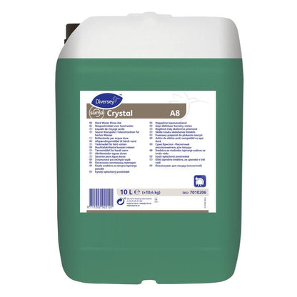 Un contenitore di plastica verde da 10 litri con coperchio bianco ed etichetta di Diversey Deutschland GmbH & Co. OHG, mostra Suma Crystal A8, Brillantante Acido; ideale come brillantante acido per macchine lavastoviglie professionali nella pulizia delle stoviglie.