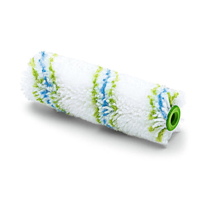 Il Nölle Profi Brush Meisterflor Kleinflächenwalze 10 cm / Ø 17 mm di Nölle Profi Brush Bürsten- & Pinseltechnik e.K. mostra strisce blu e verdi con nucleo in plastica verde su sfondo bianco uniforme.