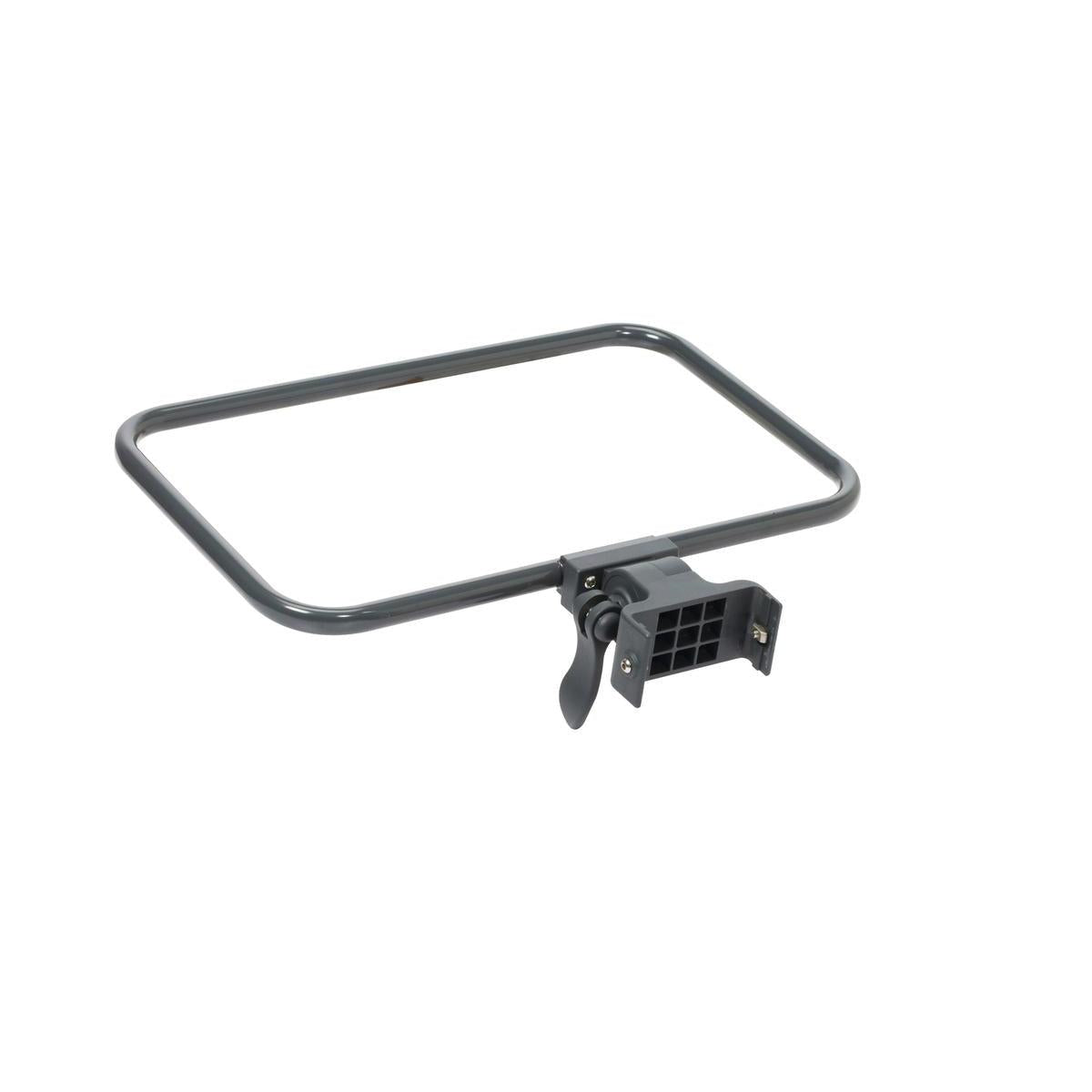 Il supporto per sacchi TASKI (110-150 l) di Diversey viene fissato davanti o dietro a un carrello TASKI. Il telaio in metallo e il supporto in plastica nera con leva e vite garantiscono uno smaltimento dei rifiuti sicuro ed efficiente. Confezione: 1 pezzo.