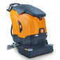 Il TASKI ULTIMAXX 1900 RB65 Performance BMS 25A di Diversey Deutschland è una lavasciuga pavimenti arancione-grigia con trazione a ruote, serbatoio da 42L, doppio rullo da 65cm, ruote, manubrio, pannello di controllo e tergicristallo posteriore.