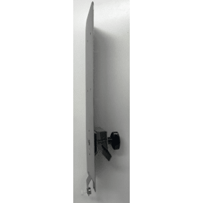 Un Dr. Schnell supporto per tubi per donatori V10 (accessori per sistemi di dosaggio, 1 pezzo) di DR.SCHNELL GmbH & Co. KGaA è montato verticalmente su una parete bianca ed è dotato di un pulsante nero e di un fermo; la foto mostra l'accessorio di lato.