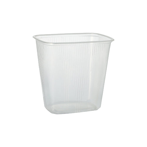 Il bicchiere per imballaggio Starpak 100, PP rettangolare trasparente, è un contenitore chiaro da 250 ml con bordi leggermente arrotondati e scanalature verticali - perfetto per la conservazione degli alimenti. Qui raffigurato su sfondo bianco.