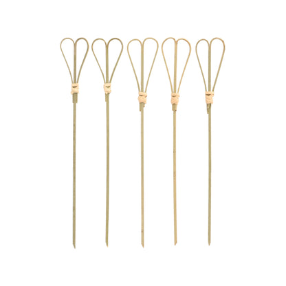 Cinque PAPSTAR 100 Fingerfood - Picker della PAPSTAR GmbH con top a cappio sono disposti in fila su sfondo bianco e sono ideali come eleganti fingerfood-picker per servire.