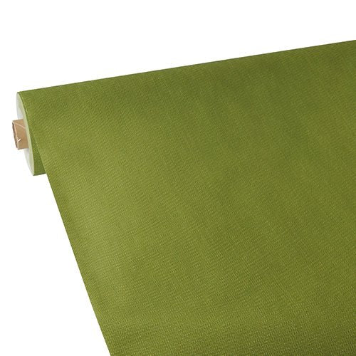 Un rotolo di tovaglia verde Starpak, simile al tessuto, tessuto non tessuto "soft selection plus" è srotolato su una superficie piana, con il nucleo di cartone parzialmente visibile. Il tessuto Starpak appare liscio con una leggera texture.