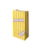 Un alto sacchetto di popcorn rettangolare della PAPSTAR GmbH della serie "Popcorn" sostituto della pergamena resistente al grasso con strisce giallo-bianche e la scritta "POPCORN" in grassetto è vuoto e in piedi su uno sfondo bianco.