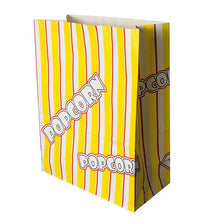 Un sacchetto di popcorn rettangolare giallo PAPSTAR (sostituto della pergamena, resistente al grasso) con strisce rosse e bianche e la scritta "POPCORN" in stampa bianca della PAPSTAR GmbH è in piedi e appare vuoto.