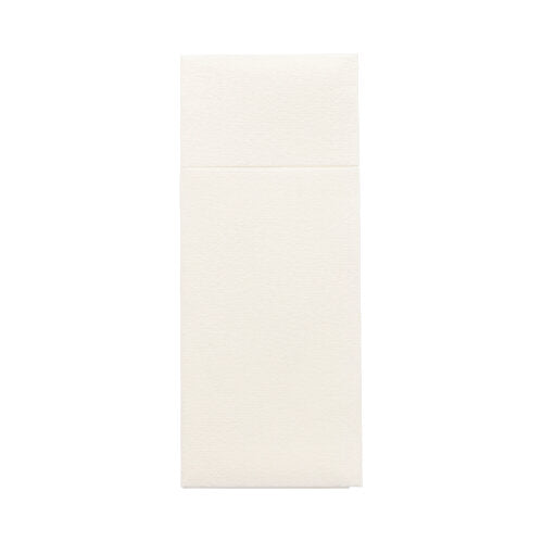 Una busta verticale color crema Starpak 480 per posate (Airlaid, 40 x 33 cm con piega per posate) è raffigurata su sfondo bianco con aletta chiusa per una presentazione igienica e senza marcature visibili.