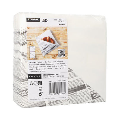 Una confezione di 50 tovaglioli da snack Starpak Airlaid (32,5 x 30,5 cm, bianco, design a stampa giornalistica), simile al tessuto con piega 1/4, in sacchetto di plastica. Include simboli di riciclaggio e dettagli del prodotto sull'etichetta.